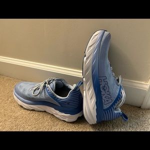 Unworn Hokas (Excellent condition, unworn!!)